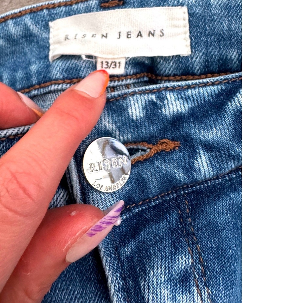 Risen Los Angeles Straight Leg Jeans Light Wash Frayed Hem Pants Size 13/31 - Picture 3 of 5
